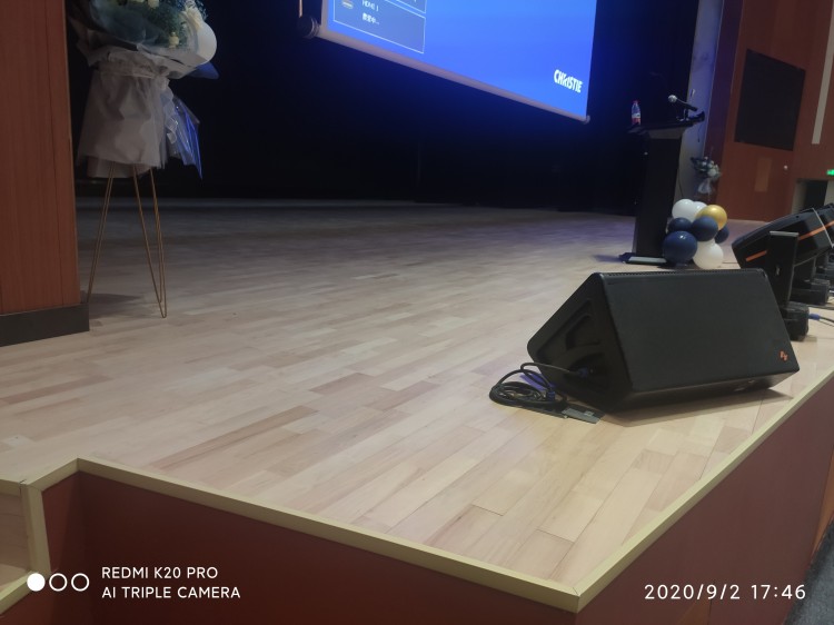 51aae0f38f30296cad00f781f94f10c